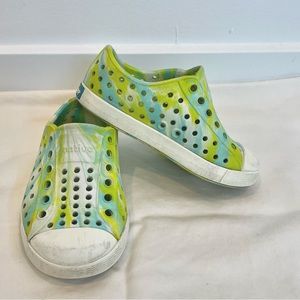 Native Jefferson Print slip on sneaker toddler size C6